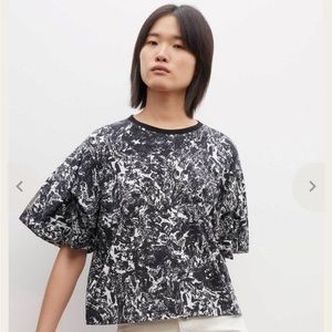 Kowtow Origami Tee Folio Print. Small.